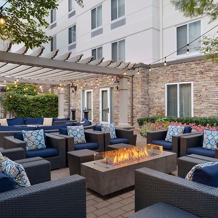 Hilton Garden Inn Melville Plainview Exterior photo