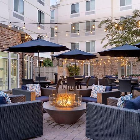 Hilton Garden Inn Melville Plainview Exterior photo
