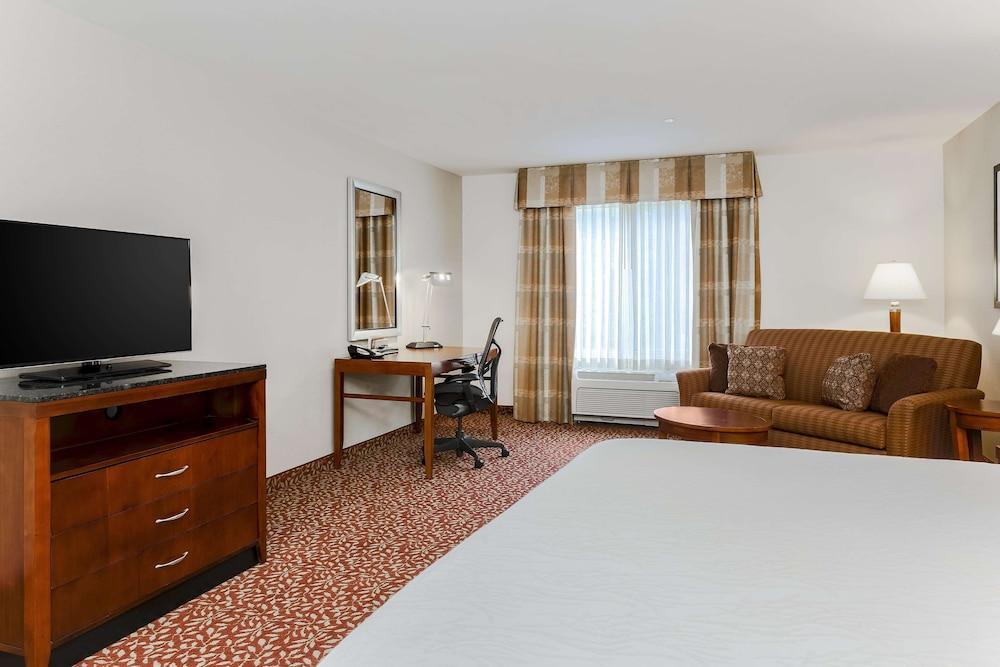 Hilton Garden Inn Melville Plainview Exterior photo